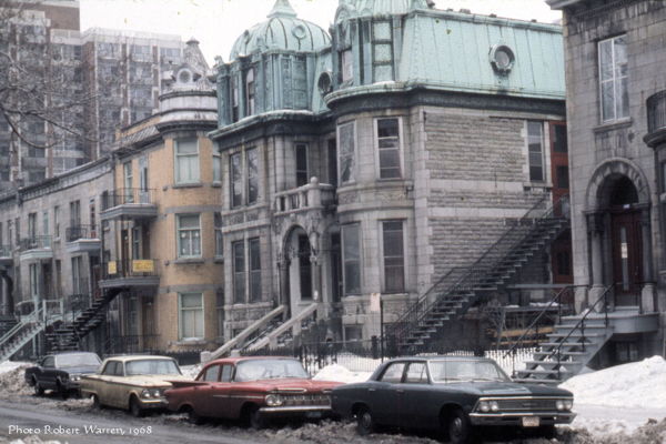 L'hiver, rue Laval à Montréal (1968).